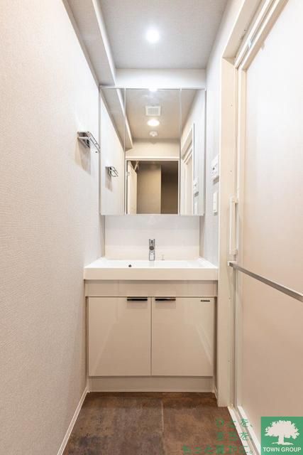 洗面設備　Aタイプ2023年12月撮影 同タイプ301号室の写真です。