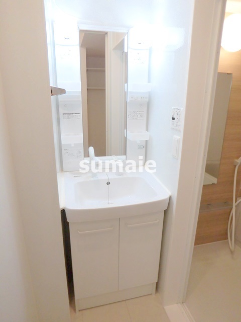 洗面設備　独立洗面台です♪