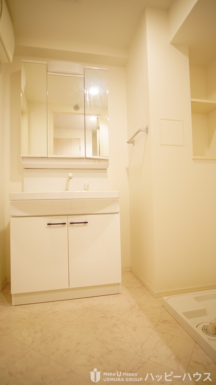 洗面設備　反転タイプ参考写真