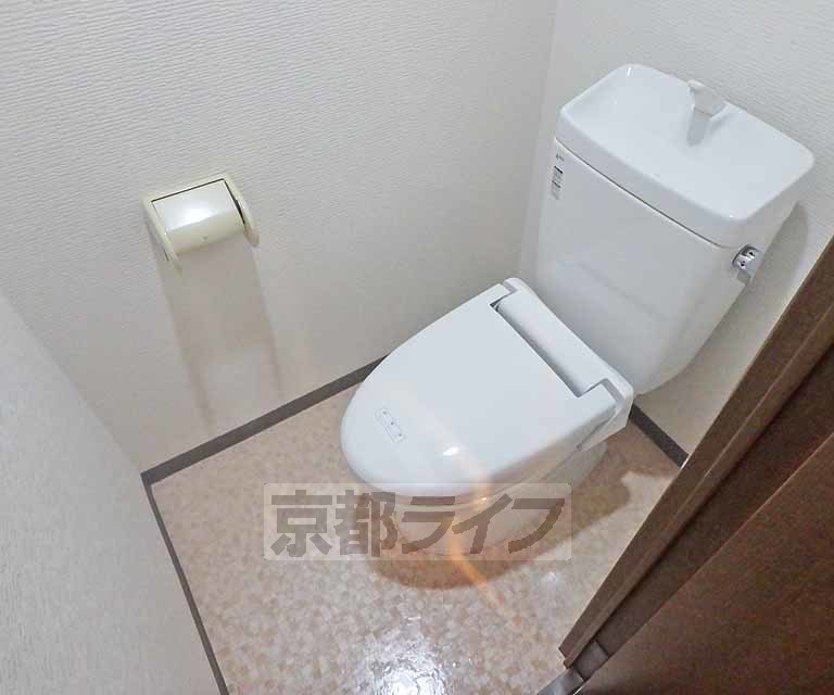 トイレ　清潔感のあるトイレです
