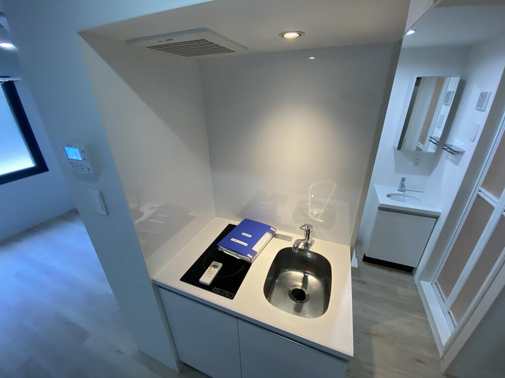 キッチン　参考：別のお部屋（101号室の写真です）