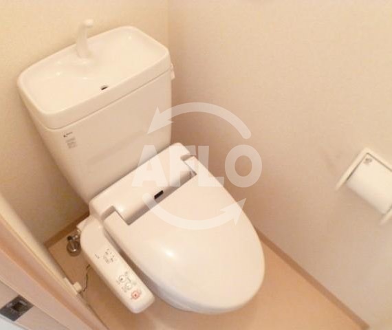 トイレ　オリエンタル福島　温水洗浄便座