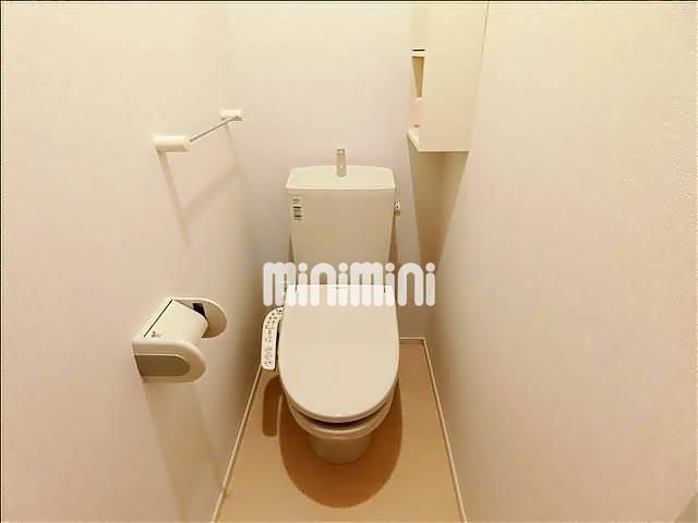 トイレ　（参考写真）温水洗浄機能の付いたトイレです。