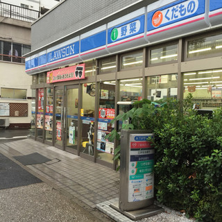 コンビニ　ローソン（コンビニ）まで130m