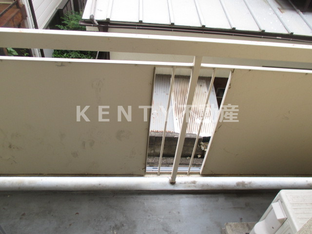 バルコニー　外からの目が気にならないバルコニーで洗濯物が干せます