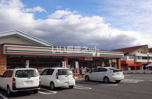 コンビニ　セブンイレブン 諏訪インター店（コンビニ）まで543m
