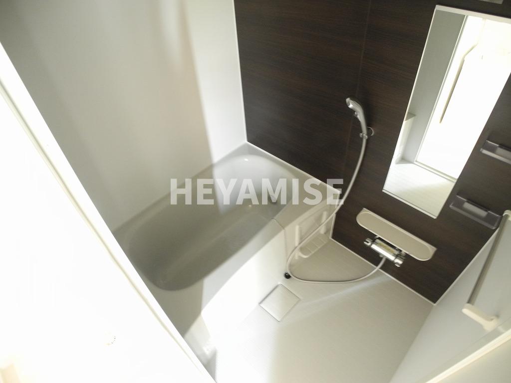 バス・シャワールーム　※室内画像は別号室のもの
