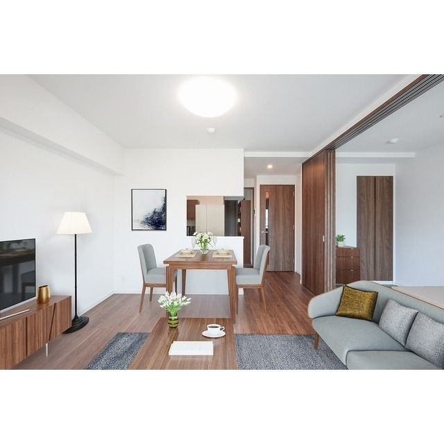 居室・リビング　家具・調度品等はＣＧ加工です。実際の賃貸住居には含まれません