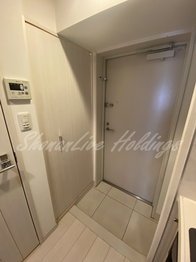 玄関　シューズボックス付きの玄関