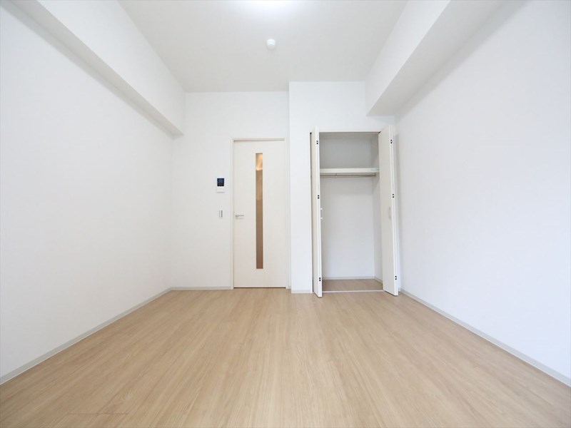 その他部屋・スペース　洋室8.4帖　クローゼット付（収納充実してます）