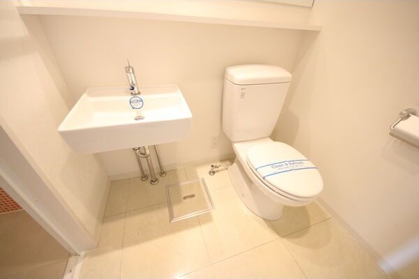 トイレ　名古屋で一番初期費用の安い賃貸専門の不動産会社です(^^)