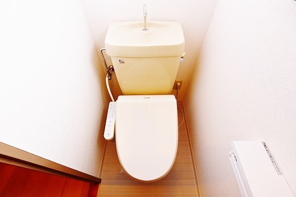 トイレ　★温水洗浄便座トイレ★