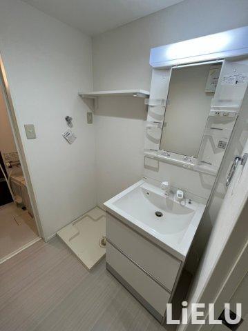 洗面設備　同シリーズ物件のモデルルームになります※現況優先