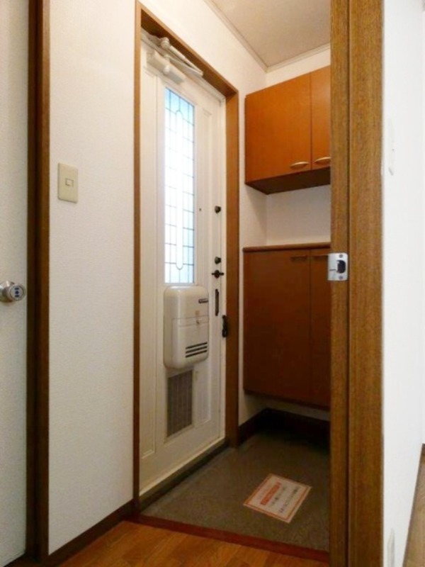 玄関　図面と現状に相違がある場合には現状を優先