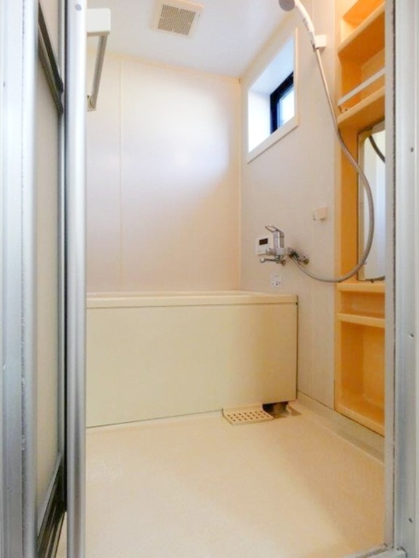 バス・シャワールーム　図面と現状に相違がある場合には現状を優先