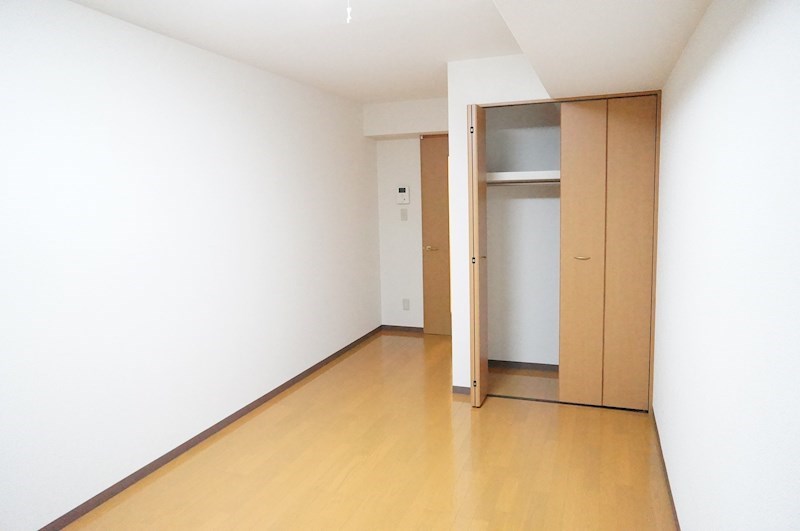 その他部屋・スペース　洋室広々8.4畳