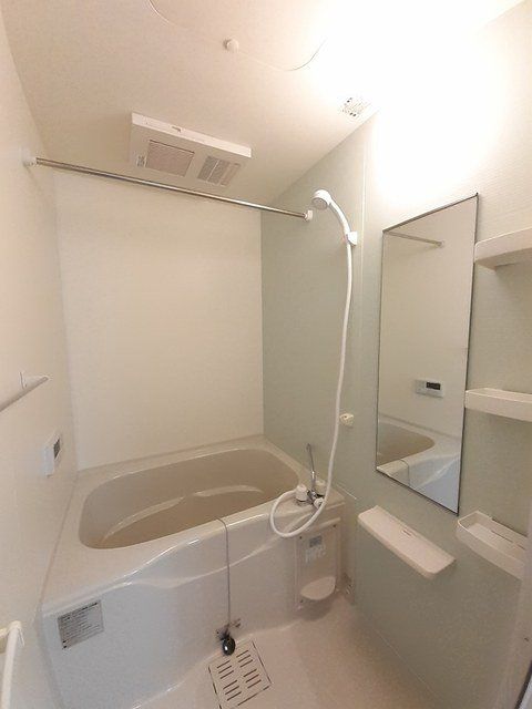 バス・シャワールーム　バス