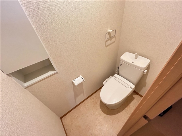 トイレ　同じ建築会社のイメージ写真になります。