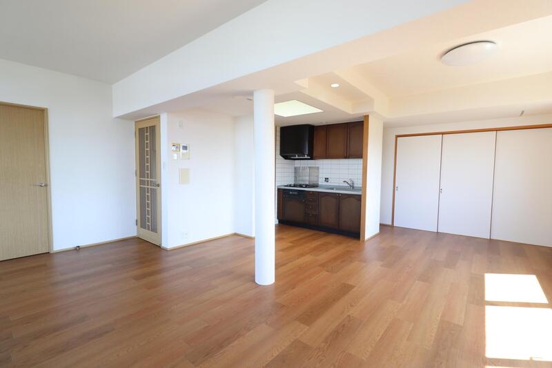 玄関　ネクサスシーサイド百道2号棟