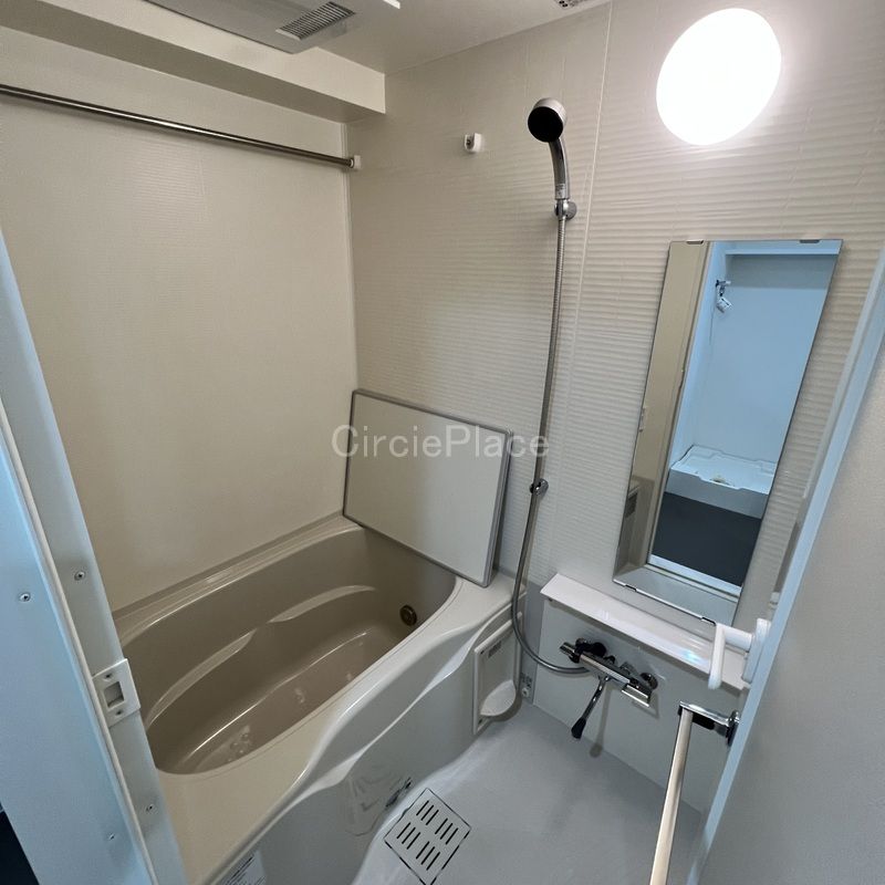 バス・シャワールーム　追い焚き・浴室乾燥機付き