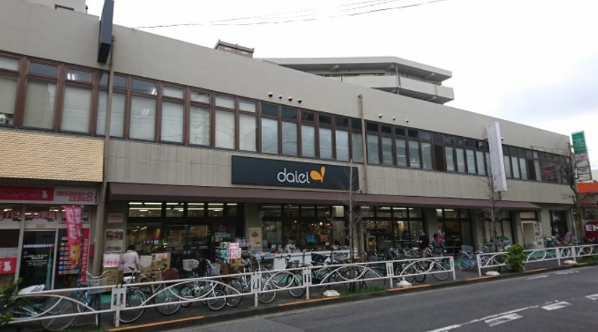 ショッピングセンター　サンタウン立花（ショッピングセンター）まで805m