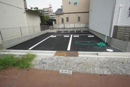 駐車場　駐車場