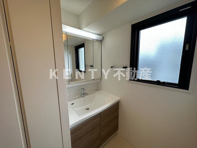 洗面設備　忙しい朝には欠かせない洗面所です