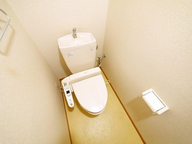 トイレ　コンパクトで使いやすいトイレです