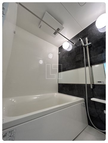 バス・シャワールーム　シーズンフラッツ大手前　バスルーム