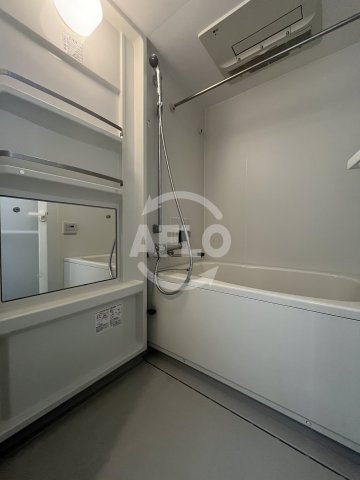 バス・シャワールーム　グランシス江坂　浴室