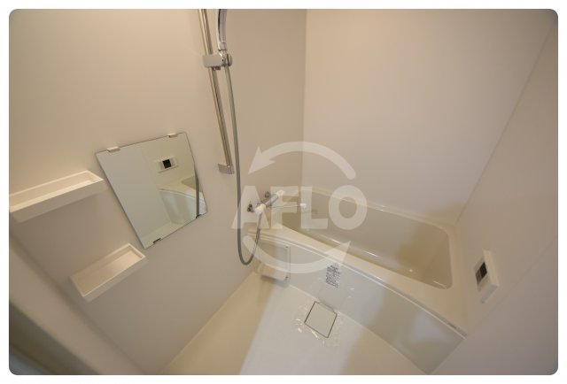 バス・シャワールーム　La CASA玉造　浴室