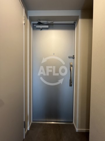 玄関　TOPAZ江坂　玄関