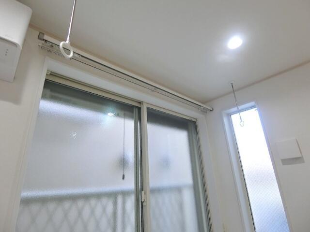 その他部屋・スペース　雨の日も安心、室内物干し付き！?
