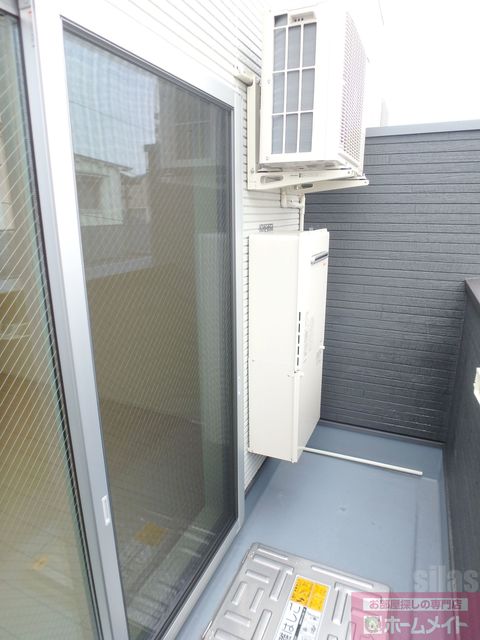 バルコニー　同施工