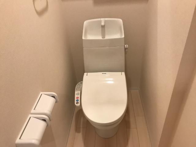 トイレ　シャワー付トイレ