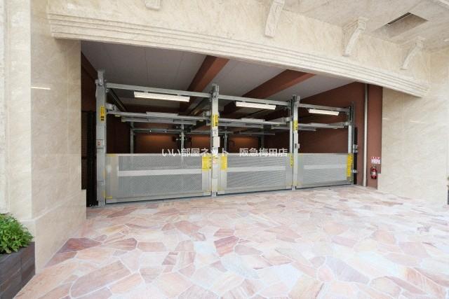 エントランス　同仕様写真となります。