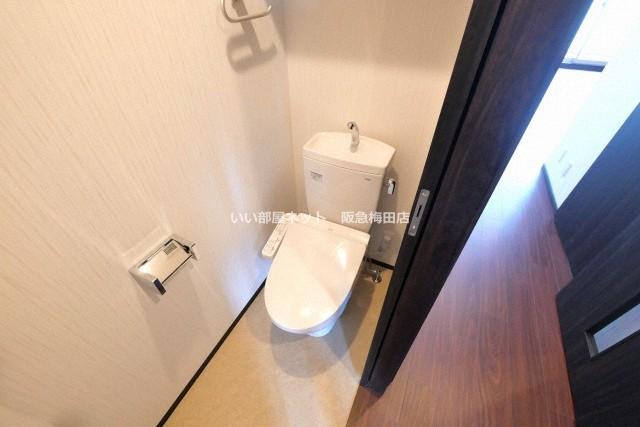 トイレ　同仕様写真となります。