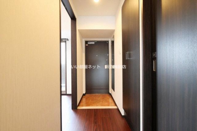 玄関　同仕様写真となります。