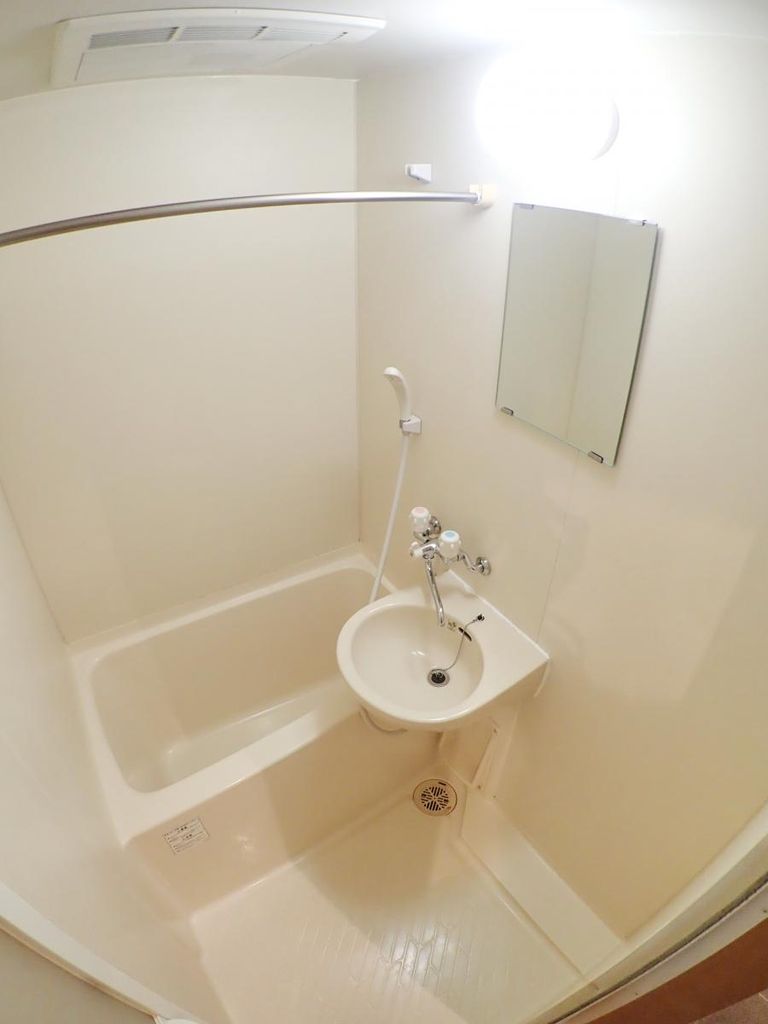 バス・シャワールーム　バス
