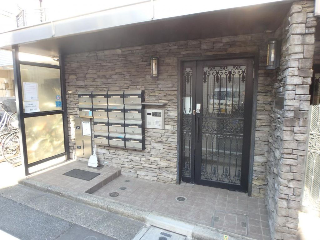 エントランス　エントランス