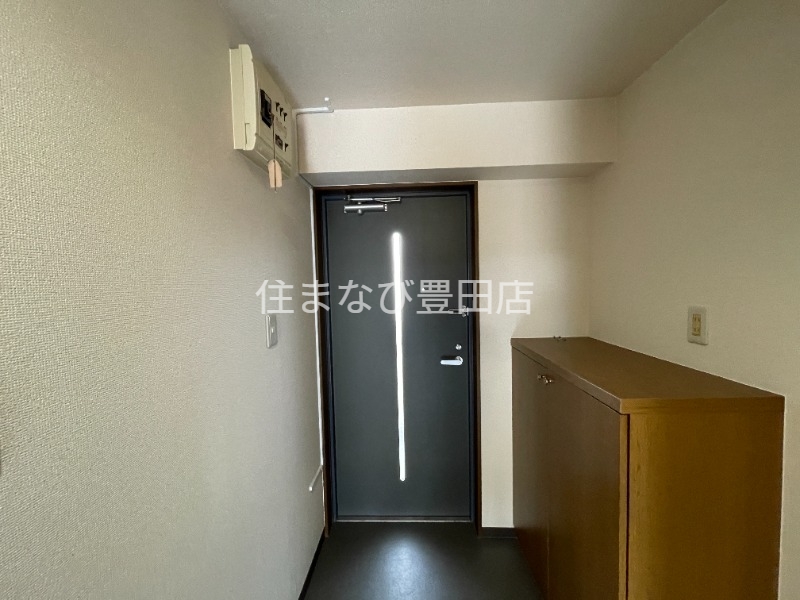 玄関　同型別部屋写真