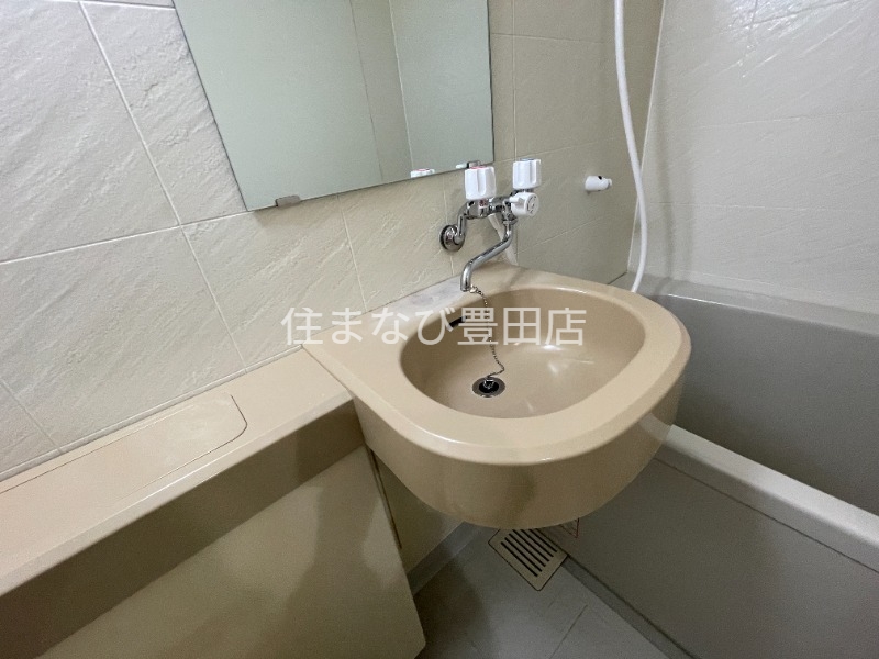 洗面設備　同型別部屋写真