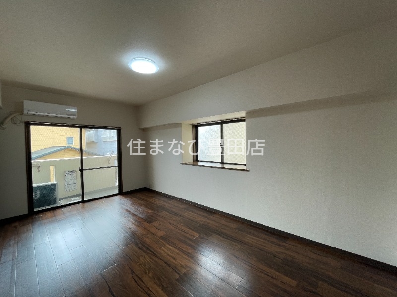 居室・リビング　同型別部屋写真