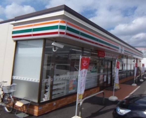コンビニ　セブン－イレブン厚木愛甲東２丁目店（コンビニ）まで812m