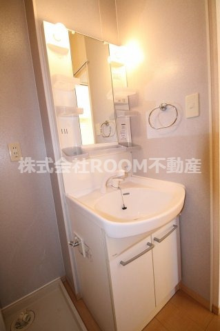 洗面設備　朝の身支度には欠かせない独立洗面化粧台