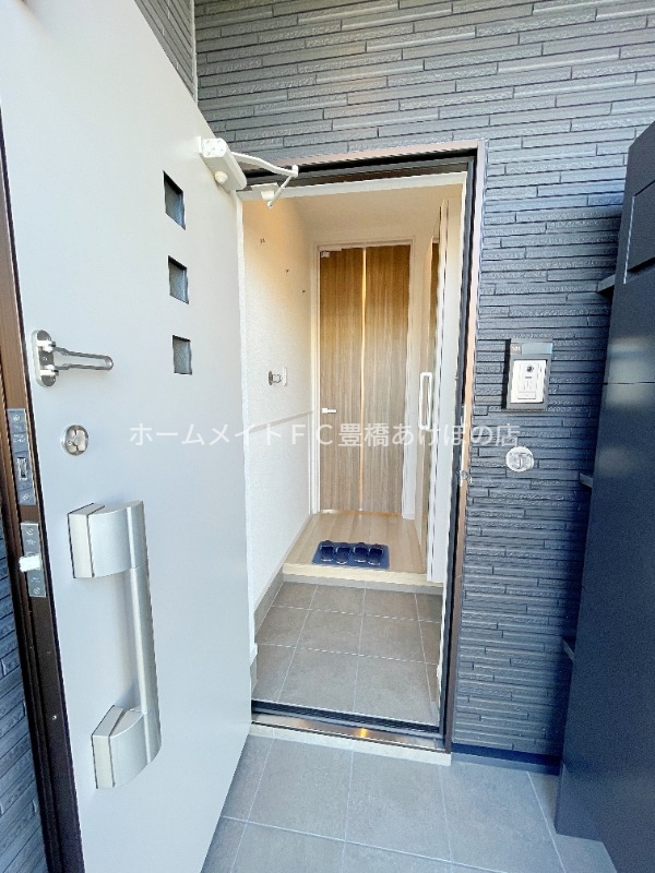 玄関　同型完成モデル