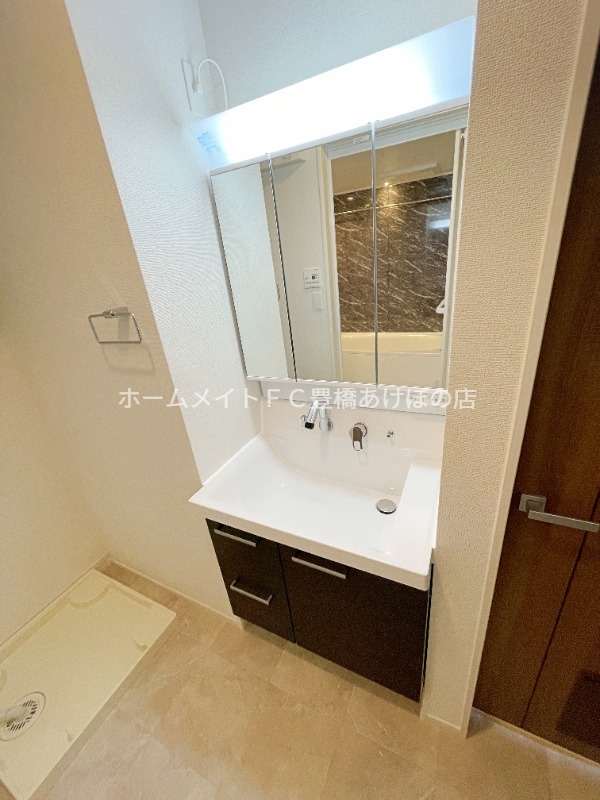 洗面設備　同型完成モデル