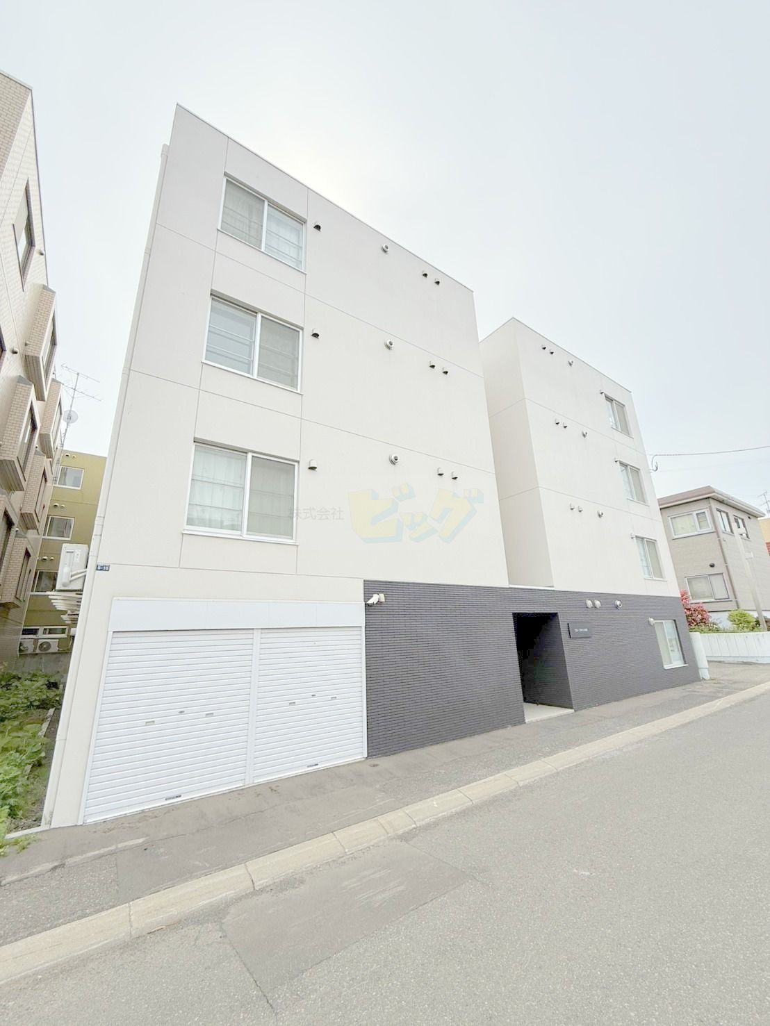 建物外観　都市ガス使用の人気のデザイナーズ仕様のお部屋です♪