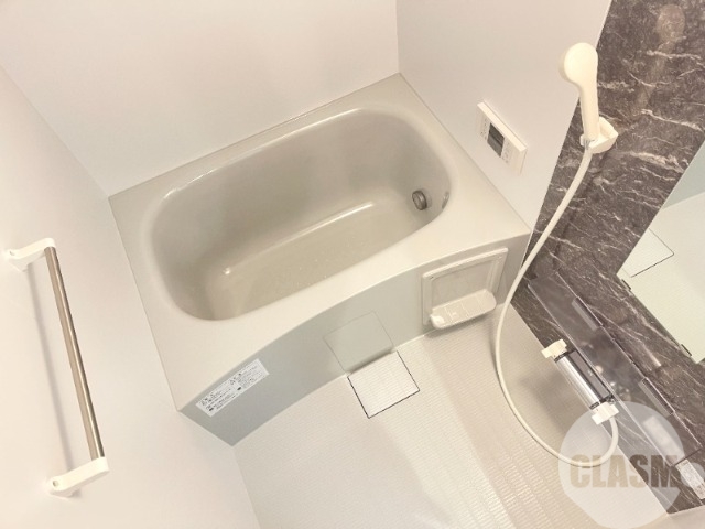 バス・シャワールーム　浴室乾燥機＆追い焚き機能付きバス♪