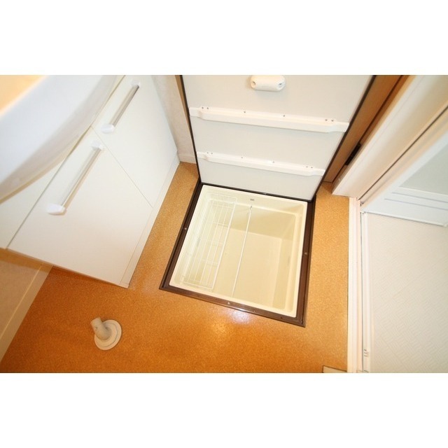 収納　床下収納